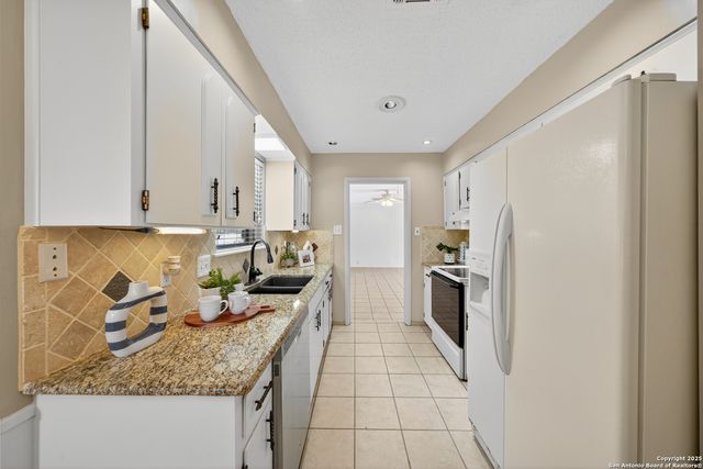 5830 Gomer Pyle, San Antonio, TX 78240