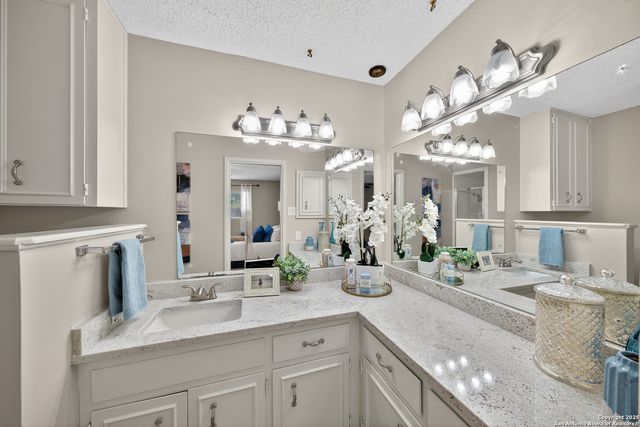 5830 Gomer Pyle, San Antonio, TX 78240