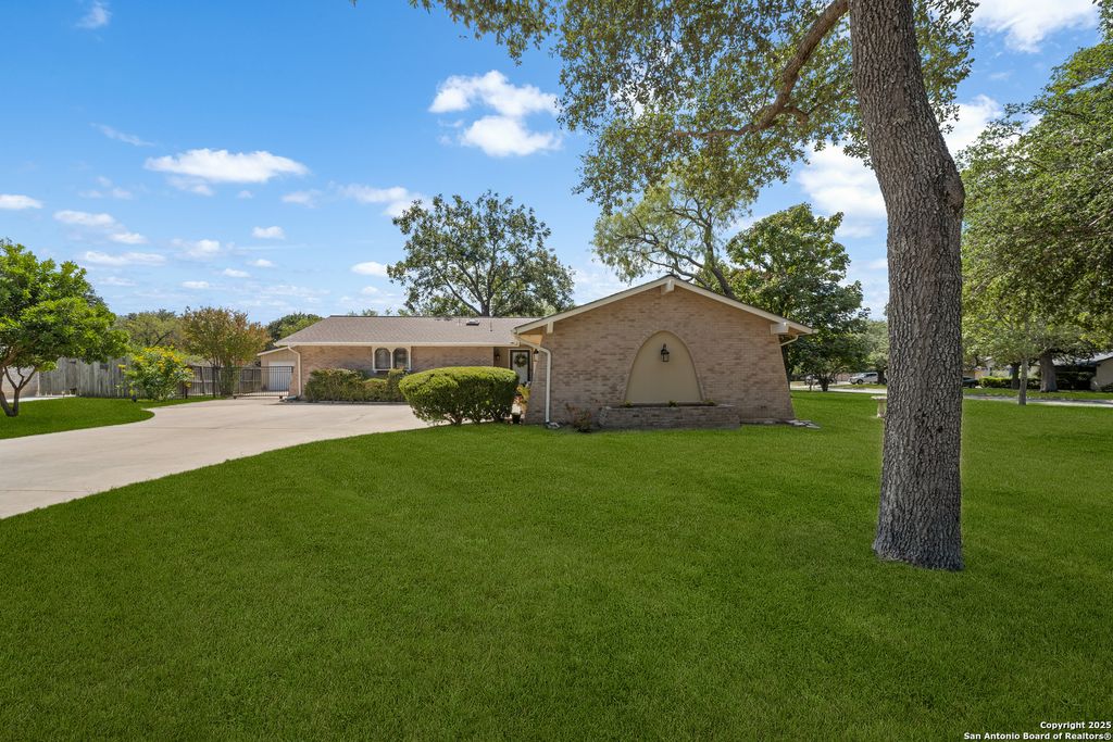 5830 Gomer Pyle, San Antonio, TX 78240