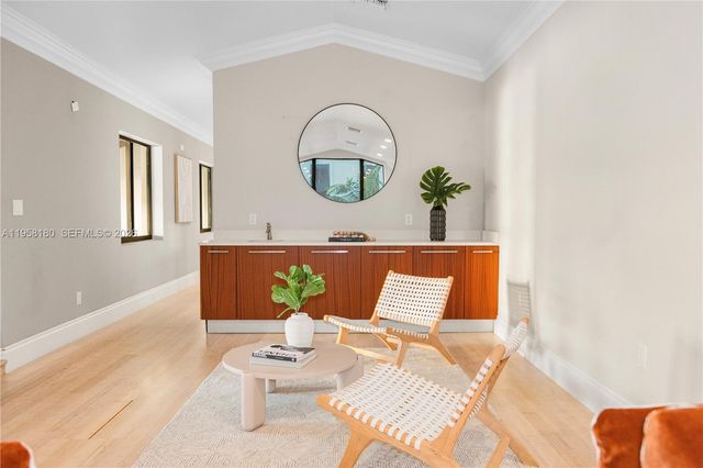 13724 SW 92nd Ct, Miami, FL 33176