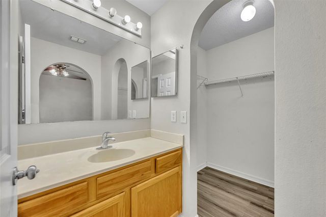 3147 WHISPERING TRAILS STREET, Winter Haven, FL 33884