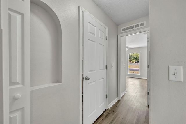 3147 WHISPERING TRAILS STREET, Winter Haven, FL 33884