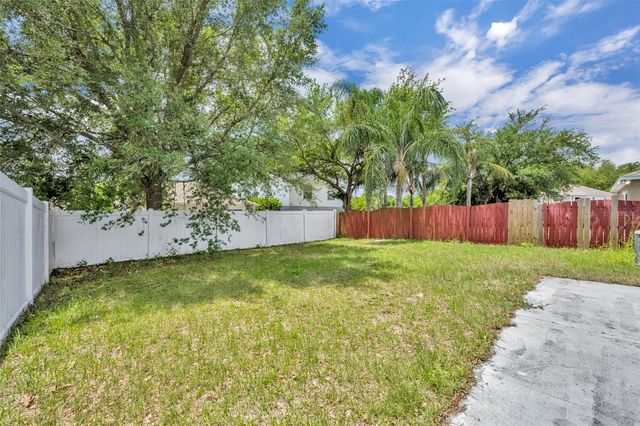 3147 WHISPERING TRAILS STREET, Winter Haven, FL 33884