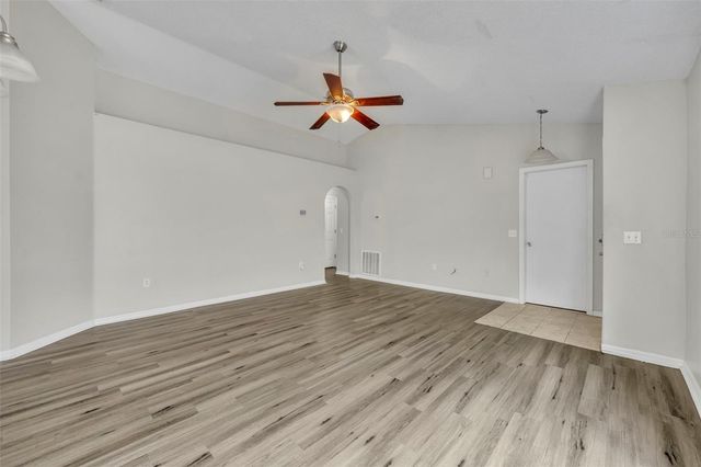 3147 WHISPERING TRAILS STREET, Winter Haven, FL 33884