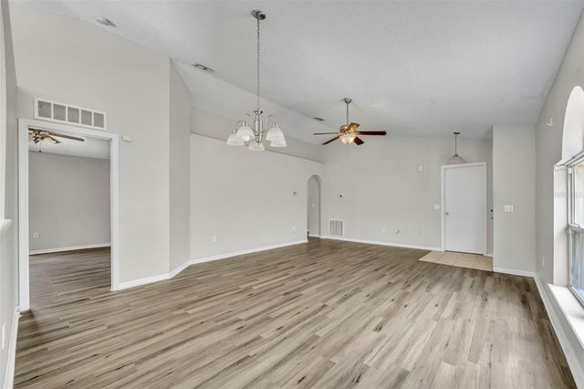 3147 WHISPERING TRAILS STREET, Winter Haven, FL 33884