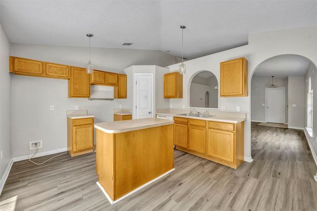 3147 WHISPERING TRAILS STREET, Winter Haven, FL 33884