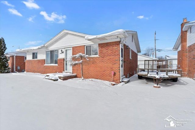 30584 S Gibraltar Street, Gibraltar, MI 48173