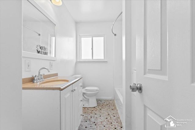 30584 S Gibraltar Street, Gibraltar, MI 48173