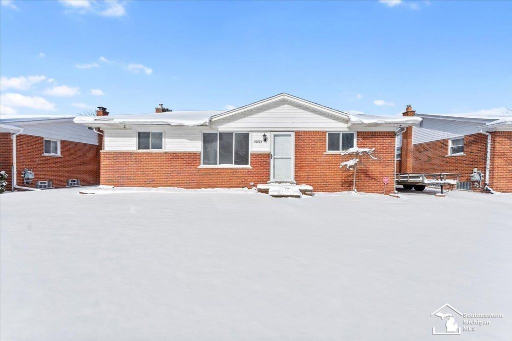 30584 S Gibraltar Street, Gibraltar, MI 48173