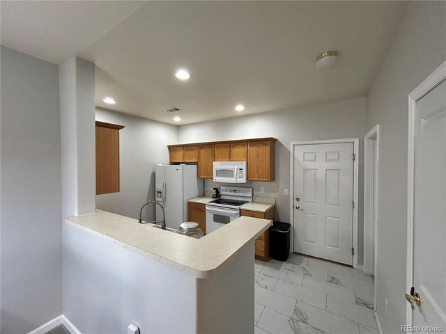 3912 S Carson St 102, Aurora, CO 80014