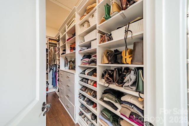 14021 Little Spring Court, Charlotte, NC 28278