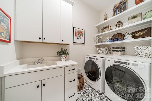 14021 Little Spring Court, Charlotte, NC 28278