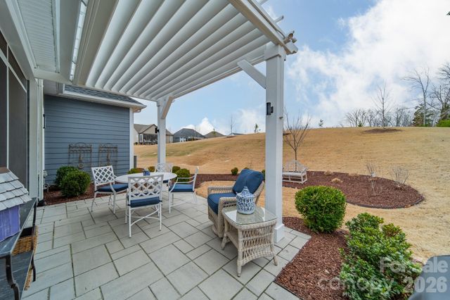 14021 Little Spring Court, Charlotte, NC 28278