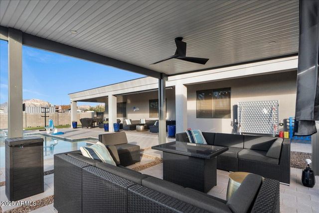 934 N 104TH Street, Mesa, AZ 85207