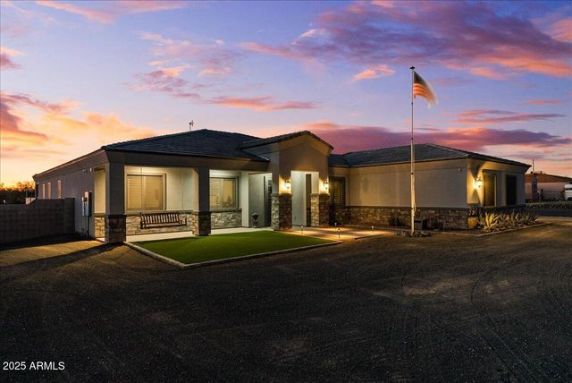 934 N 104TH Street, Mesa, AZ 85207