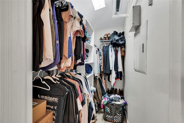 1811 BUTCH CASSIDY TRAIL, Wimauma, FL 33598