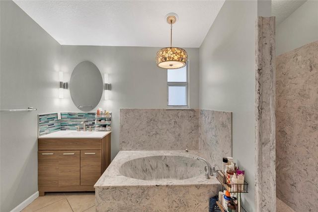 1811 BUTCH CASSIDY TRAIL, Wimauma, FL 33598