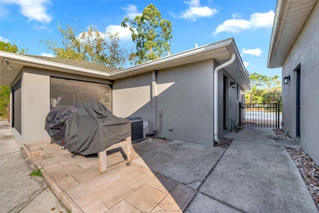 1811 BUTCH CASSIDY TRAIL, Wimauma, FL 33598