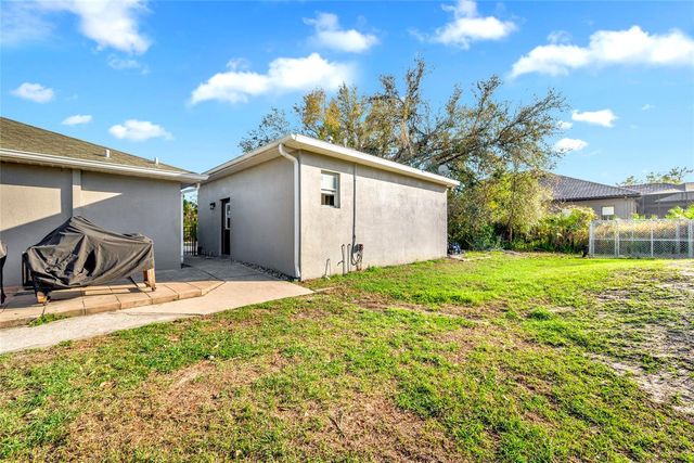 1811 BUTCH CASSIDY TRAIL, Wimauma, FL 33598