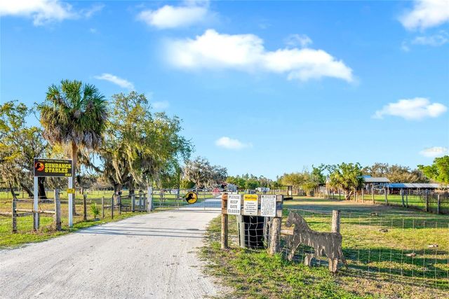 1811 BUTCH CASSIDY TRAIL, Wimauma, FL 33598