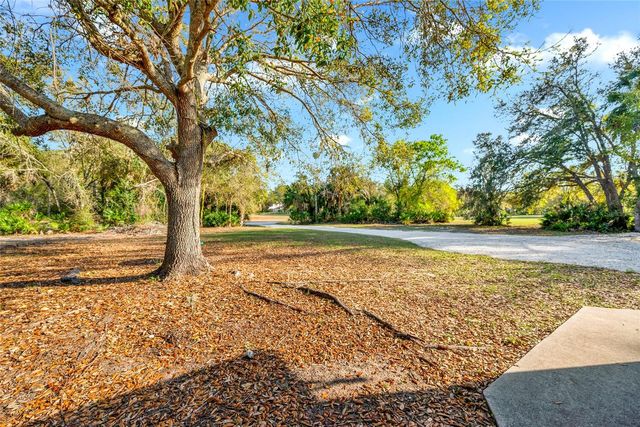 1811 BUTCH CASSIDY TRAIL, Wimauma, FL 33598