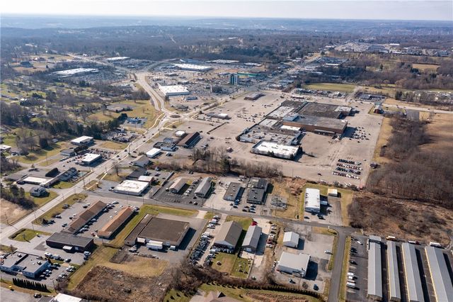 3697 East State St, Hermitage, PA 16148