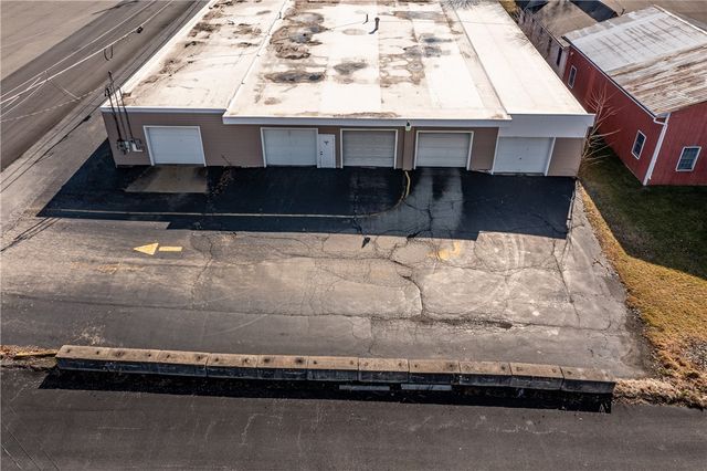 3697 East State St, Hermitage, PA 16148