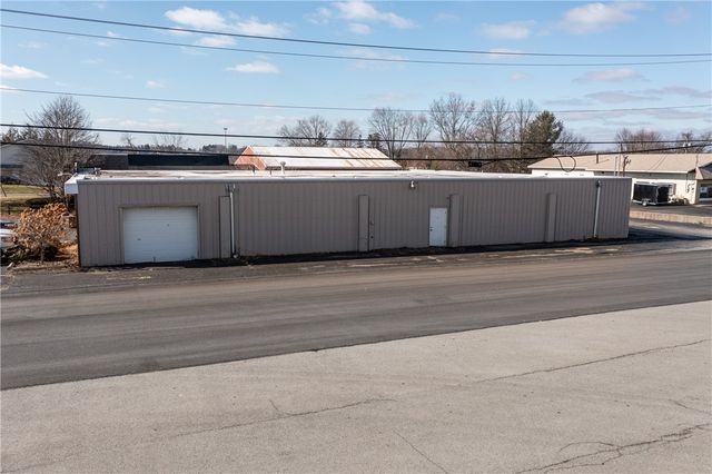 3697 East State St, Hermitage, PA 16148