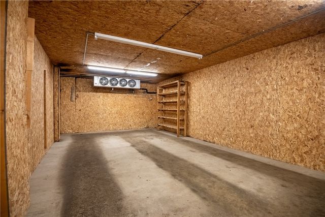 3697 East State St, Hermitage, PA 16148