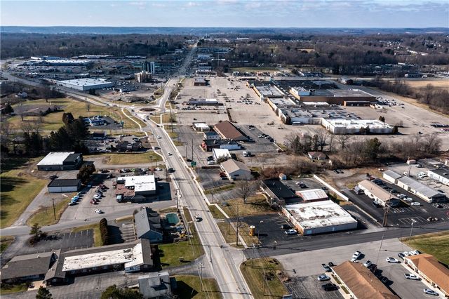 3697 East State St, Hermitage, PA 16148