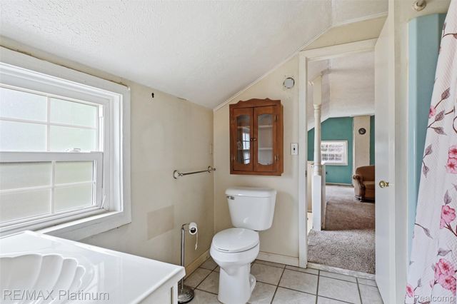 562 S Hughes Road, Genoa Township, MI 48843