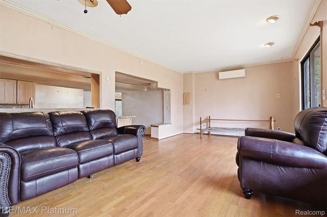 562 S Hughes Road, Genoa Township, MI 48843