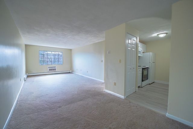 119 Grove St 234, Rockland, MA 02370