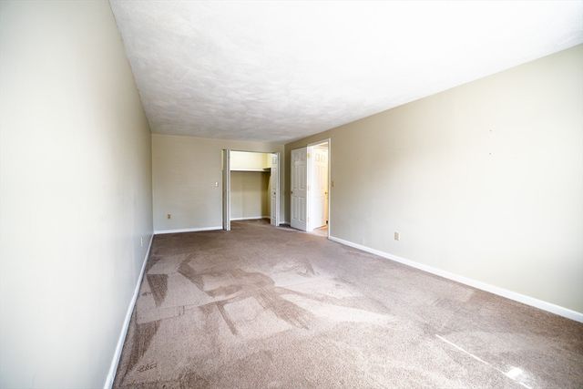 119 Grove St 234, Rockland, MA 02370