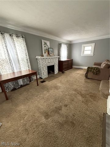 866 S Hawkins Avenue, Akron, OH 44320