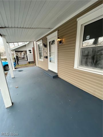 866 S Hawkins Avenue, Akron, OH 44320