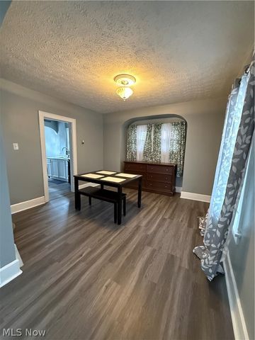 866 S Hawkins Avenue, Akron, OH 44320