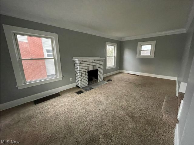 866 S Hawkins Avenue, Akron, OH 44320