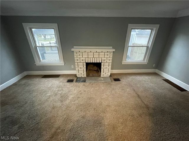 866 S Hawkins Avenue, Akron, OH 44320