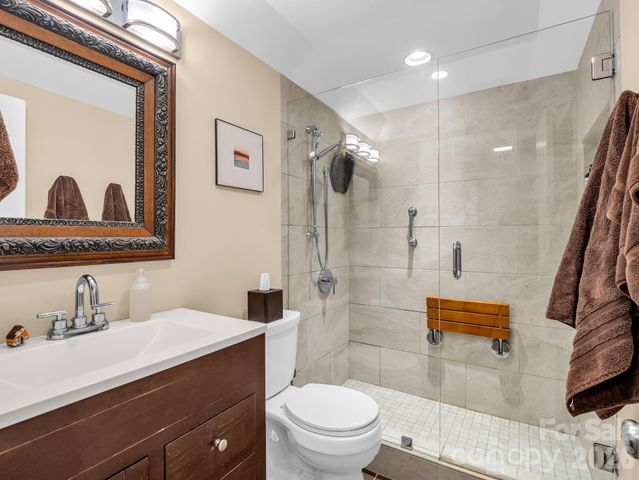 103 Shadowbrook Drive, Asheville, NC 28805