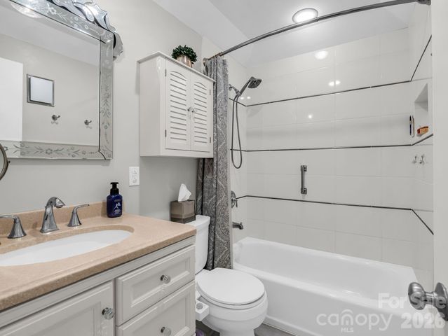 103 Shadowbrook Drive, Asheville, NC 28805