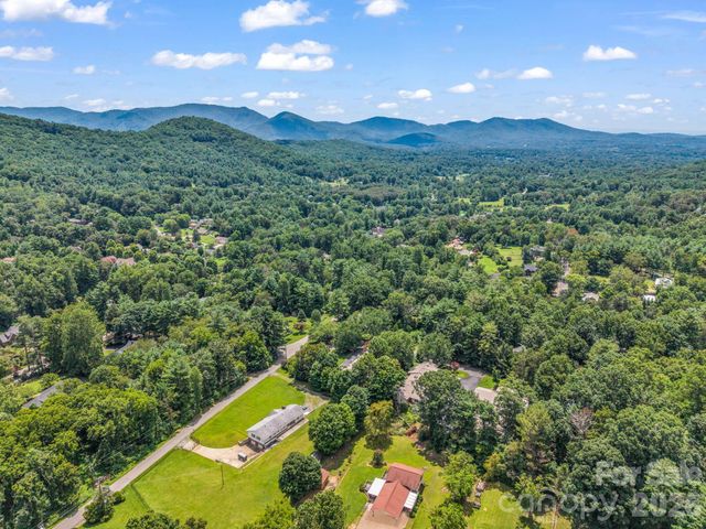 103 Shadowbrook Drive, Asheville, NC 28805