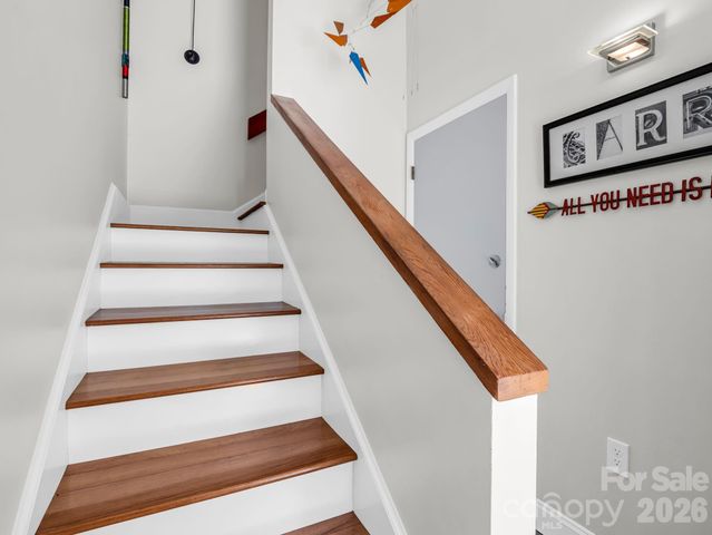 103 Shadowbrook Drive, Asheville, NC 28805