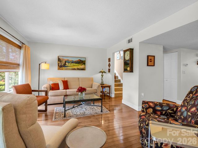 103 Shadowbrook Drive, Asheville, NC 28805