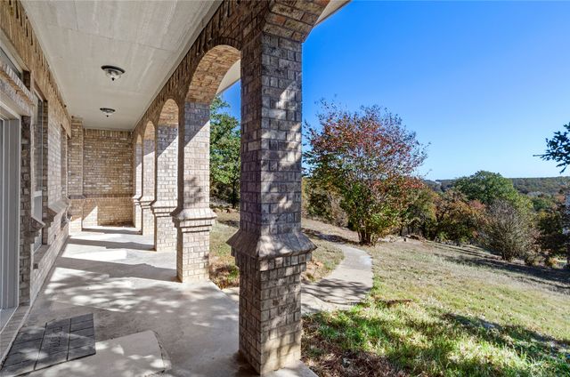 396 Ranchview Court, Bowie, TX 76230