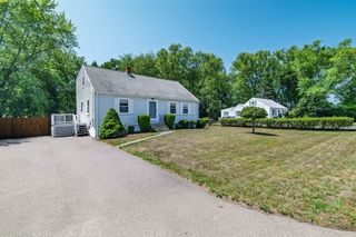 258 Mansfield Ave, Norton, MA 02766