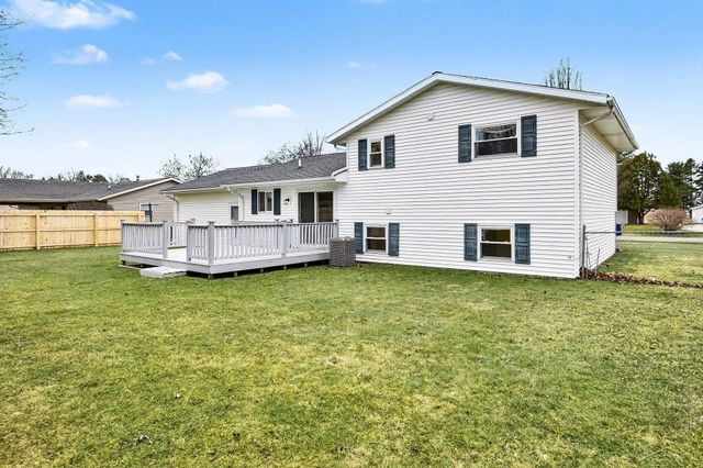 531 W Dawn Drive, Freeland, MI 48623