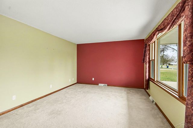 531 W Dawn Drive, Freeland, MI 48623