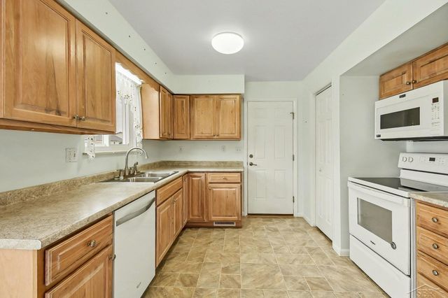 531 W Dawn Drive, Freeland, MI 48623