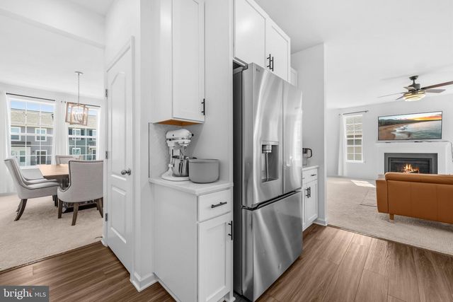 191 NEWBURY ST, Charles Town, WV 25414